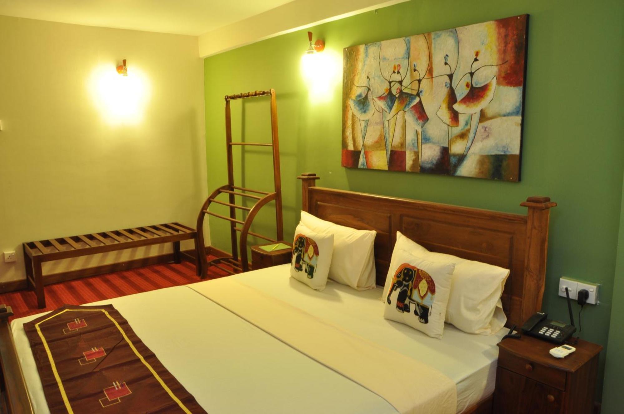 Hotel Tinaya Дамбула Стая снимка